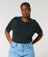 sx701 black woman wearing t-shirt